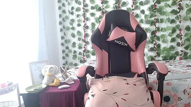 Snapshot of camilavagina24 chatting on November 25, 6:08 pm camilavagina24 online show from November 25, 6:08 pm