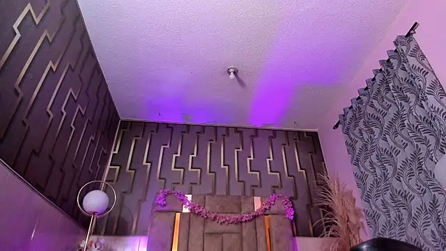 Yelena mutiz online show from December 27, 4:10 pm