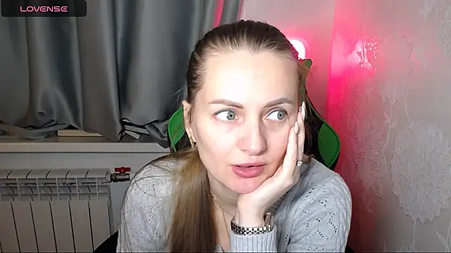 Snapshot of Viola_sweet chatting on February 28, 7:14 pm Viola sweet online show from February 28, 7:14 pm