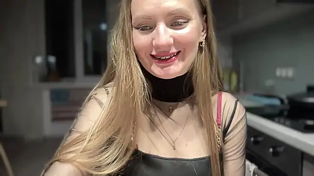 Snapshot of Viola_sweet chatting on March 5, 2:12 pm Viola sweet online show from March 5, 2:12 pm