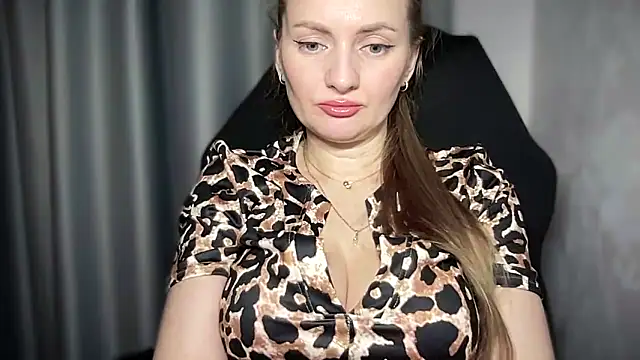 Snapshot of Viola_sweet chatting on March 19, 6:01 pm Viola sweet online show from March 19, 6:01 pm