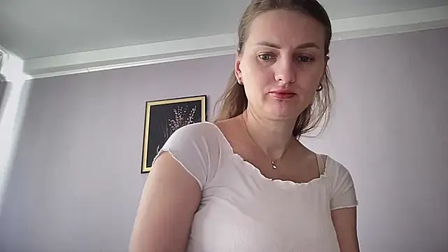 Snapshot of Viola_sweet chatting on September 13, 7:19 am Viola sweet online show from September 13, 7:19 am