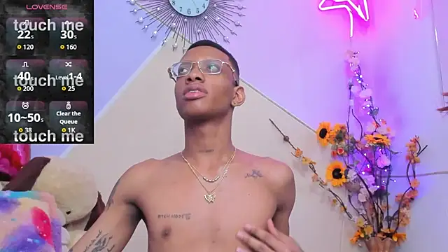 Tiffany Valentine15 online show from September 20, 12:39 pm