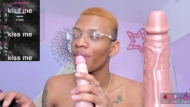 Tiffany Valentine15 online show from September 25, 1:15 pm