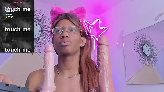 Tiffany Valentine15 online show from October 8, 12:25 pm