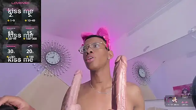 Tiffany Valentine15 online show from November 15, 7:32 pm