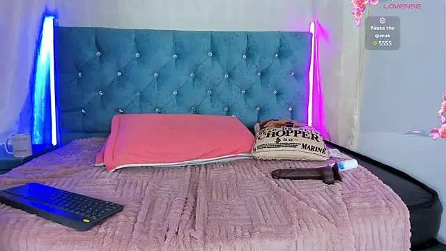 Snapshot of Samuel_Matthew chatting on February 19, 10:01 am Samuel Matthew online show from February 19, 10:01 am