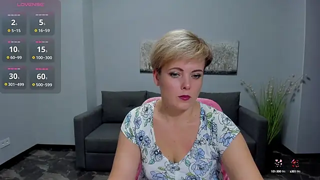 Julia Wilsone online show from January 24, 6:57 am