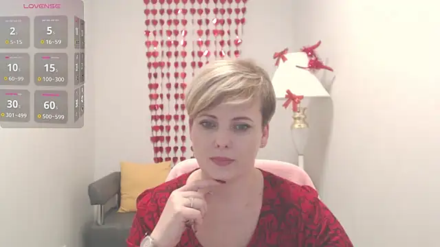 Julia Wilsone online show from February 10, 1:11 pm