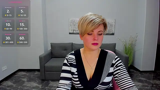 Julia Wilsone online show from March 4, 12:33 pm