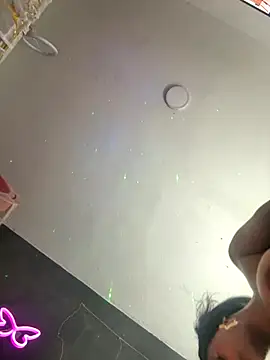 AlisonHoot69 online show from September 24, 1:42 am