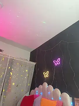 AlisonHoot69 online show from October 29, 12:02 am