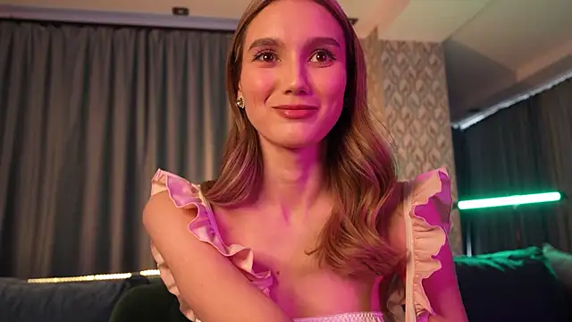 aurora nude online show from December 15, 10:50 am