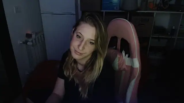 Pinkyladyxxx online show from January 24, 8:22 pm