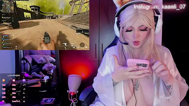 Irinaa Scarlett online show from January 8, 7:13 am