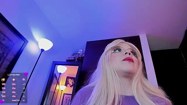 Irinaa Scarlett online show from January 26, 11:39 pm