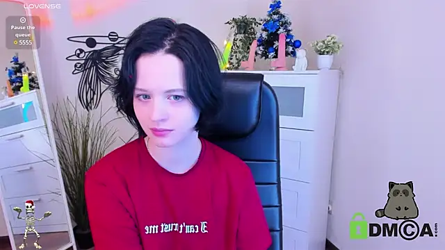 Alina Mills online show from December 17, 10:44 am