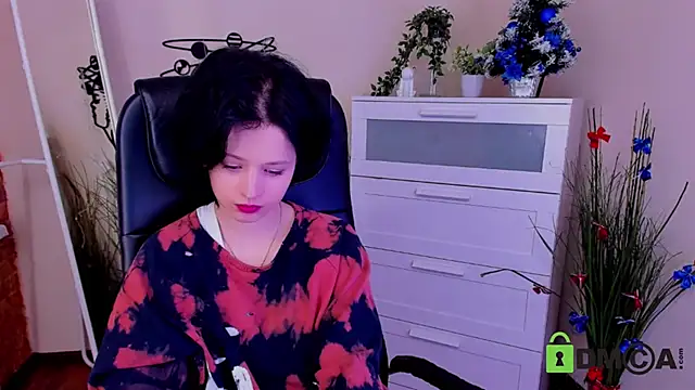 Alina Mills online show from December 30, 10:32 am