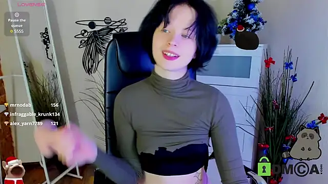 Alina Mills online show from January 1, 6:38 pm