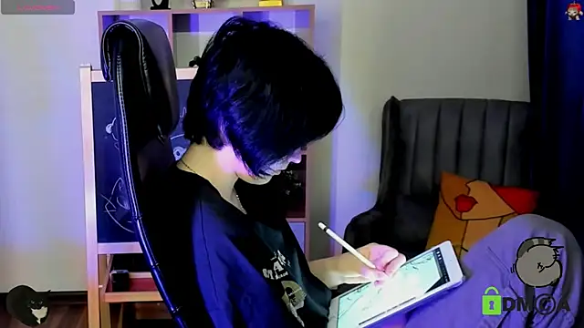 Alina Mills online show from January 3, 2:08 pm