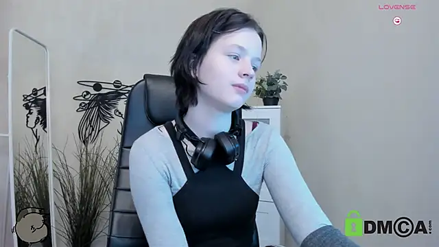 Alina Mills online show from March 5, 10:44 am