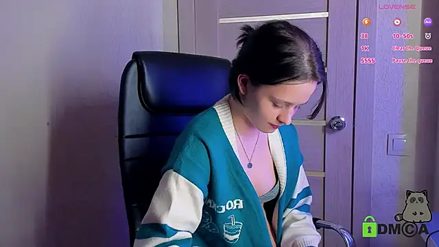 Alina Mills online show from March 13, 6:45 pm