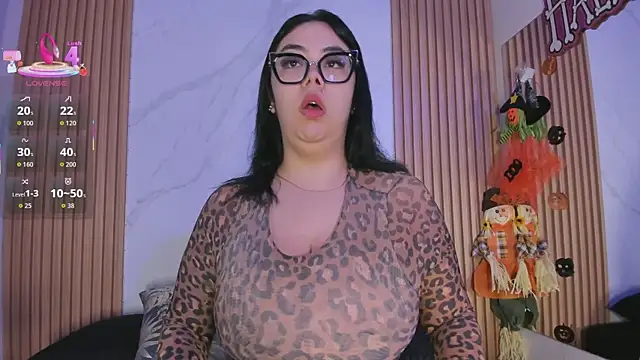 juicy led  online show from November 1, 11:12 am