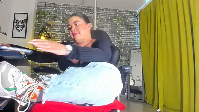 iam samy  online show from February 20, 6:02 pm