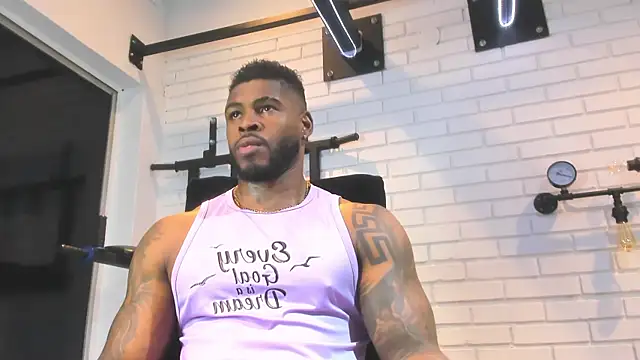 Snapshot of Makonneen chatting on January 11, 10:07 pm Makonneen online show from January 11, 10:07 pm