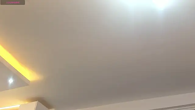 Snapshot of Makonneen chatting on February 27, 12:32 am Makonneen online show from February 27, 12:32 am