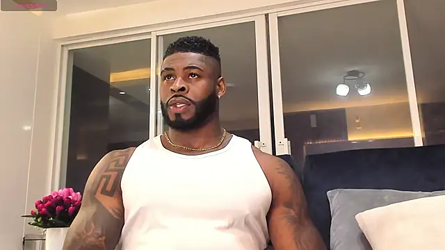 Snapshot of Makonneen chatting on March 9, 12:10 am Makonneen online show from March 9, 12:10 am