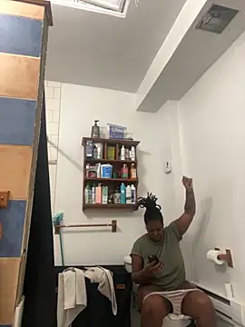 Goddess Nafeesha online show from November 5, 5:46 pm