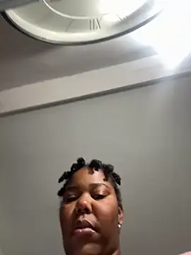 Goddess Nafeesha online show from November 10, 6:29 pm