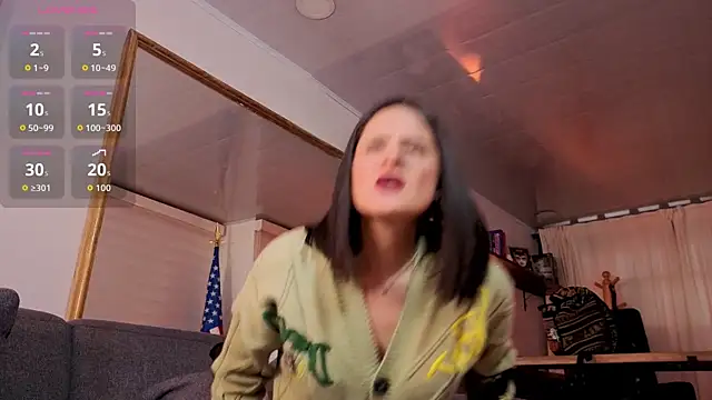 Snapshot of Alice_milf_ chatting on October 8, 11:19 am Alice milf online show from October 8, 11:19 am