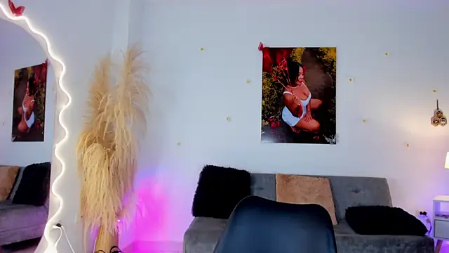 chantall smith online show from November 29, 2:20 pm