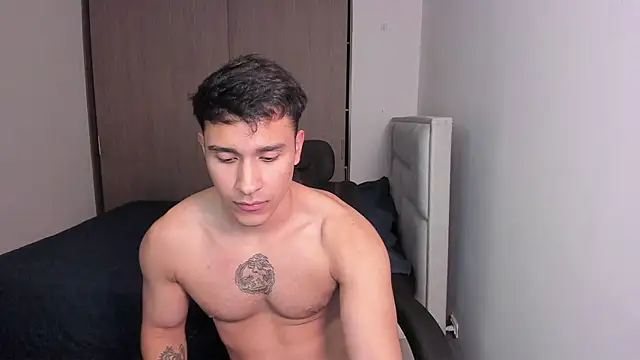 JayMarcos  online show from December 22, 3:22 am