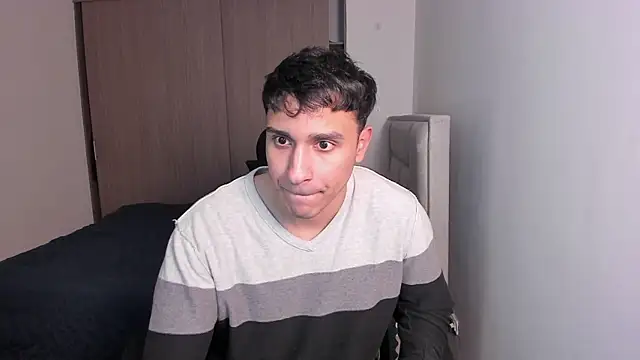 JayMarcos  online show from December 23, 6:22 am