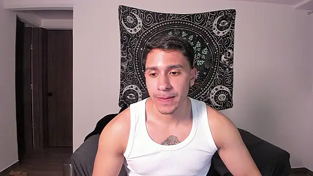 JayMarcos  online show from January 24, 12:31 am