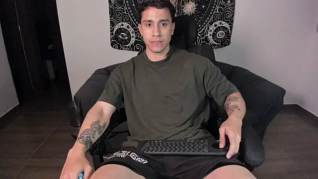 JayMarcos  online show from February 6, 3:16 am