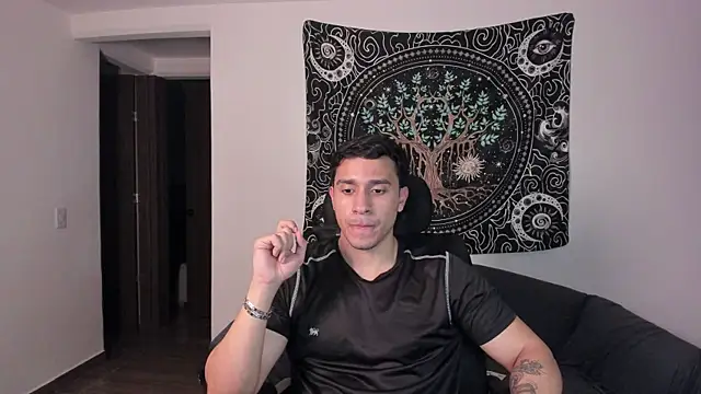 JayMarcos  online show from February 7, 4:16 am