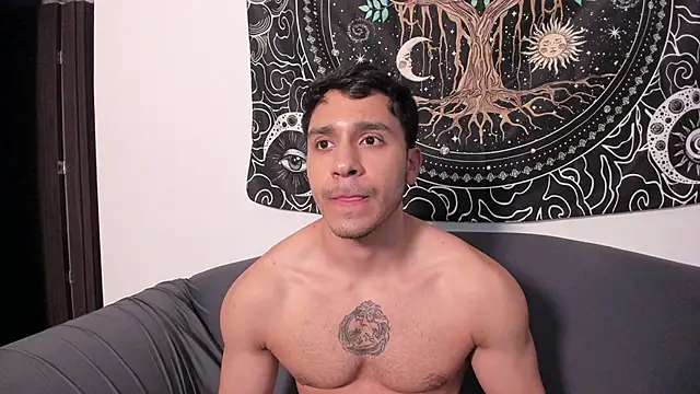 JayMarcos  online show from February 13, 4:22 am