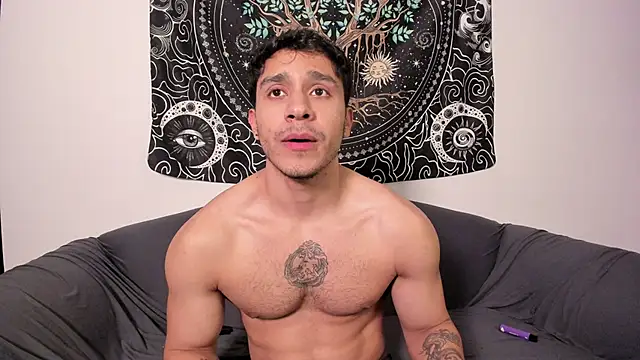 JayMarcos  online show from February 27, 4:31 am