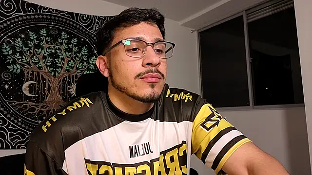 JayMarcos  online show from September 9, 6:13 am