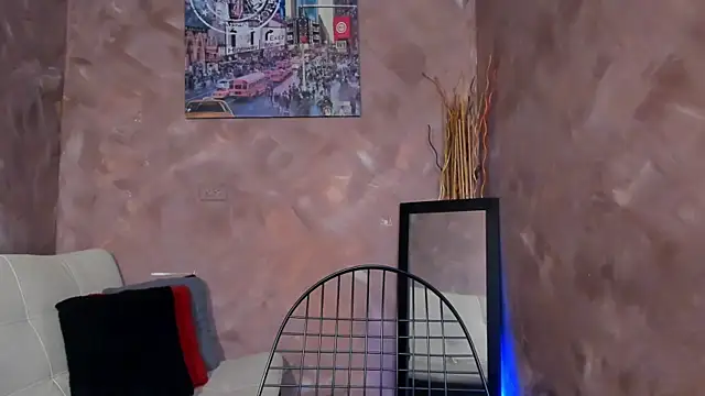 Snapshot of emma-hiill chatting on September 20, 8:43 pm emma-hiill online show from September 20, 8:43 pm