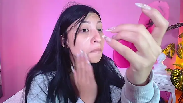 Nicolette ks  online show from January 11, 1:11 pm