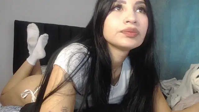 Nicolette ks  online show from January 31, 3:33 pm