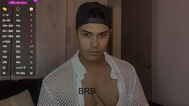 Snapshot of Iamdylan777 chatting on December 6, 3:55 pm Iamdylan777 online show from December 6, 3:55 pm