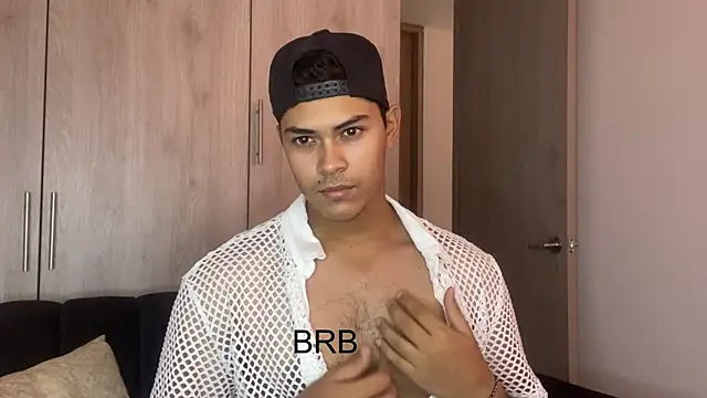 Snapshot of Iamdylan777 chatting on December 20, 6:24 pm Iamdylan777 online show from December 20, 6:24 pm