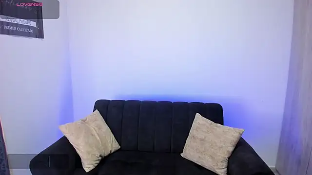 Snapshot of Iamdylan777 chatting on January 24, 2:51 pm Iamdylan777 online show from January 24, 2:51 pm