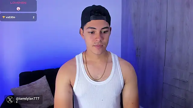 Snapshot of Iamdylan777 chatting on January 26, 6:16 pm Iamdylan777 online show from January 26, 6:16 pm